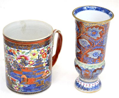 Lot 369 - An 18th century Chinese clobbered porcelain mug and a vase (2)