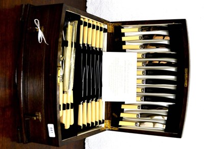 Lot 441 - Canteen of cutlery