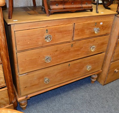 Lot 1025 - A Victorian pine chest of drawers