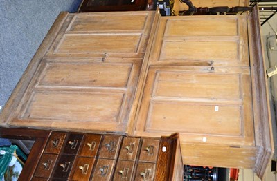 Lot 1030 - Pine kitchen press