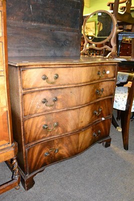 Lot 1303 - Serpentine fronted mahogany chest of drawers