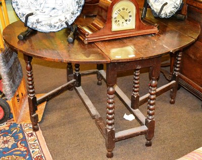 Lot 1348 - A gateleg bobbin turned table