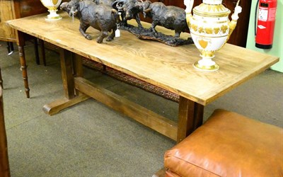 Lot 1440 - Elm Arts & Crafts refectory table