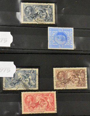 Lot 811 - Great Britain. 1934 Re-engraved Seahorse set. Good used. 1912 10s blue. Lightly mounted (Horizontal