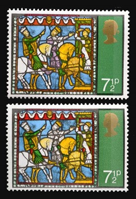 Lot 819 - Great Britain. 1971 7 1/2p Christmas unmounted with lilac omitted. Normal for comparison