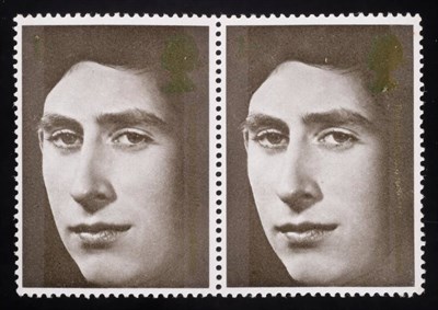 Lot 389 - Great Britain. 1969 Investiture of Prince of Wales 1s unmounted horizontal pair with gold...