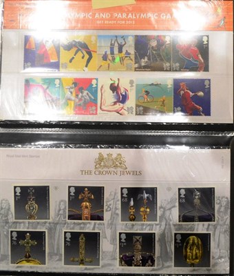 Lot 400 - Great Britain. A  1987 to 2014 collection of Presentation packs in six albums. Includes...