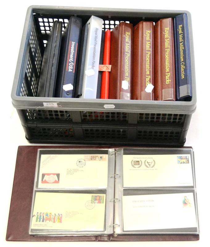 Lot 285 - Great Britain. A collection of Presentation packs 1965 to 2000; non serviced PHQ cards, various...