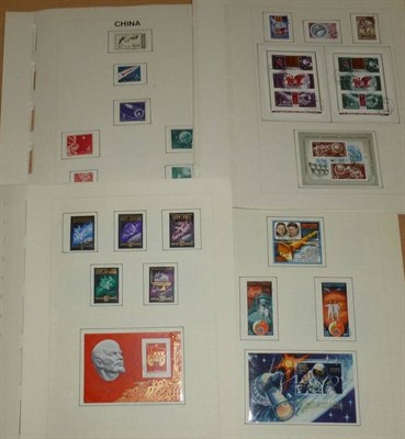 Lot 115 - Space. A used collection on loose album pages