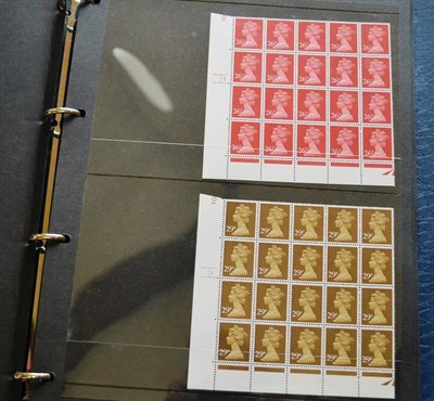 Lot 354 - Great Britain. An assortment of QEII unmounted mint definitives and commemorative plate blocks in a