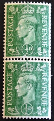 Lot 464 - Great Britain. 1941 1/2d pale green vertical mint pair with imprint on reverse