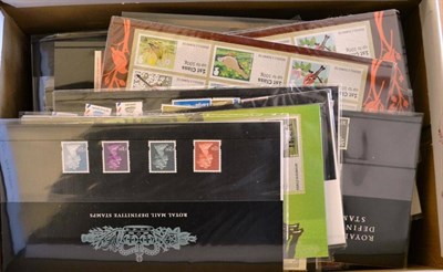 Lot 503 - Great Britain. A collection of modern Presentation packs. Includes high value definitives