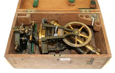 Lot 2163 - Stanley Theodolite no.11305, with compass having Vernier scale to edge and three levels (cased)