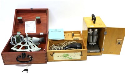 Lot 5107 - Carl Zeiss Jena Sextant no.890763, in original case with booklet; Taiyuan MOD TP1 Stereo Microscope