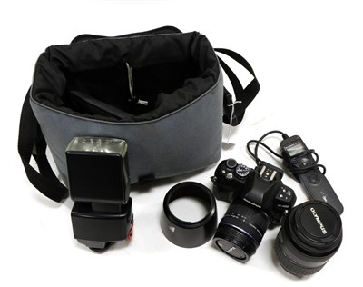 Lot 5217 - Olympus E400 Camera with Zuiko Digital f3.5-5.6 14-42mm; Zuiko Digital f3.5-4.5 40-150mm lens; with