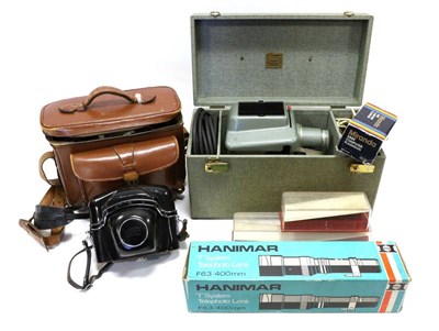 Lot 5266 - Zeiss Ikon Contarex Camera no.T91644, with Zeiss Planar f2 50mm lens, in manufatcurer's leather...