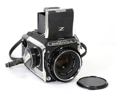 Lot 5268 - Zenza Bronica S2 Camera no CB72310, with Nikkor-P f2.8, 75mm lens and film magazine