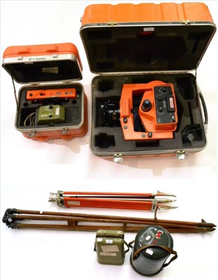 Lot 23 - Theodolites including Geodimeter 136 (with E20 error), Hilger Watt Theodolite, Kern KI-S...