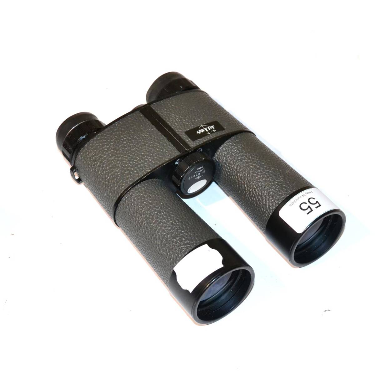 Lot 55 - Swift Trilyte Mk III 8 x 40 Binoculars