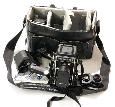 Lot 142 - Mamiya C330 Professional S Camera no. W117979 with Mamiya-Sekor f4.5, 135mm lens, Mamiya-Sekor...