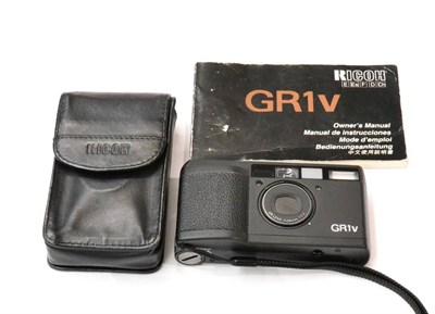 Lot 160 - Ricoh GR1v Compact Camera no.52 103844, with instruction manual