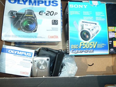 Lot 190 - Various Cameras Sony Cybershot DSC F505V, Olympus E20P (both in original boxes) Fuji  FinePix...