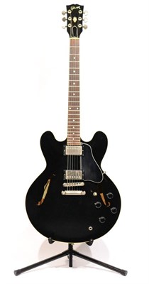 Lot 45 - A Gibson Model ES 335 Dot Reissue Semi-Hollow Electric Guitar, made at the Nashville Plant, TN, USA