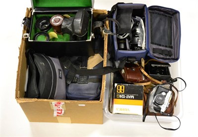 Lot 307 - Various Cameras including Olympus Pen F, Minolta SRT 101, Rolleiflex SL35E, Pentax SV, Zeiss...