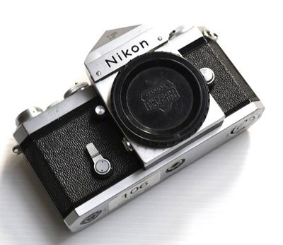 Lot 106 - Nikon F Camera Body no.6477575