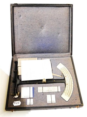 Lot 73 - Cased Gauge/Scales For Cloth in fitted case with instructions in Italian