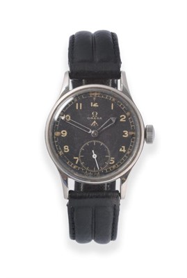 Lot 105 - A Stainless Steel Military Wristwatch, signed Omega, circa 1945, (calibre 30T2) lever movement...