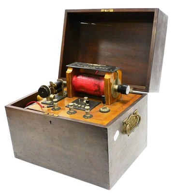 Lot 43 - Electro-Medical Apparatus (Professor Ray Kersal, Manchester) with induction coil with variable...