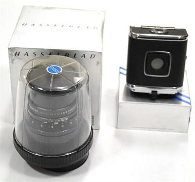 Lot 211 - Hasselblad Carl Zeiss T* Sonnar f4, 150mm Lens in original box (lens Excellent, box Fair to...