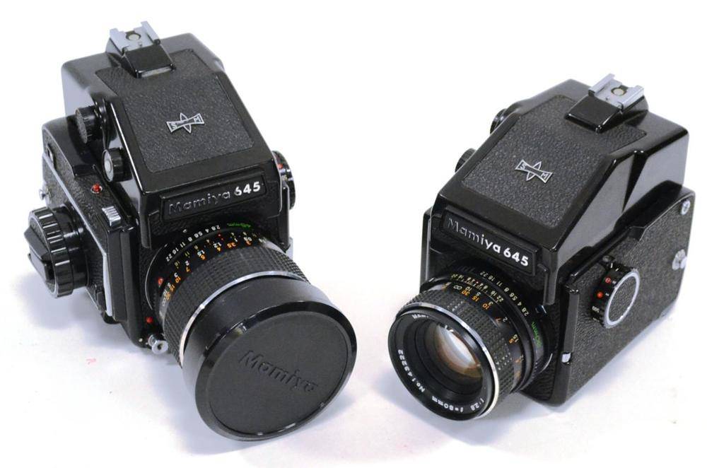 Lot 226 - Mamiya 645 Medium Format Camera no.J95567, with Sekor f2.8, 45mm lens and a 645J no. L136451...