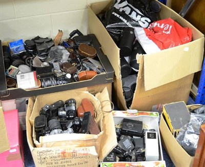 Lot 253 - Various Cameras a collection of assorted camera bodies including Olympus OM101, Yashica 107,...