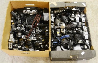 Lot 259 - Various Cameras including Chinon CE3, Ricoh XRX, Praktica Super TL, Matashi FMD and others (36)