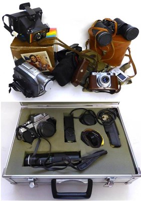 Lot 1185 - Minolta XE-1 Camera in aluminium case with Rokkor f1.4, 50mm, Rokkor f2.8, 24mm and Rokkor...