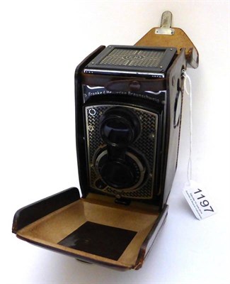 Lot 1197 - Rolleicord 'Art Deco' Camera with Carl Zeiss Jena Triotar f4.5, 75mm lens, in leather case