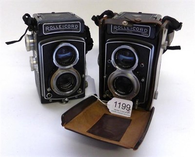 Lot 1199 - Rolleicord Model V Camera no.1542393 with Schneider Kreuznach Xenar f3.5,75mm lens, in leather...