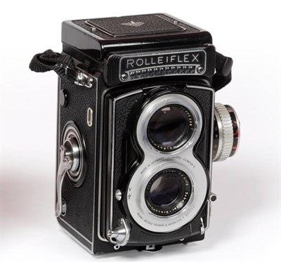 Lot 1205 - Rolleiflex 3.5 Camera no.2317731 with Schneider-Kreuznach f3.5, 75mm lens