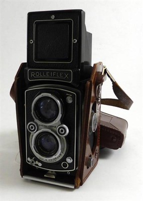 Lot 1208 - Rolleiflex 3.5MX Camera, no.1287413 with a Schneider-Kreuznach Xenar f3.5/75mm lens, in a...