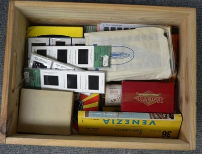 Lot 1229 - Various Stereo Viewers Halina Viewer, Viewmaster, Lestrade, Tru-View and others with a small...