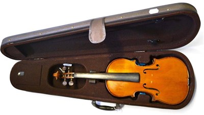 Lot 1067 - A 20th Century French Violin, labelled 'Francois Barzoni Manufacture speciale de la Maison, Beare &