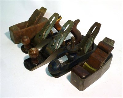 Lot 1098 - Five Woodworking Planes, including a steel bodied smoothing plane with rosewood infill, Record...