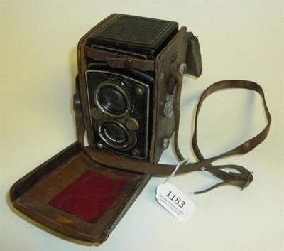 Lot 1183 - A Rolleiflex Automat TLR Camera, serial number 1026024, with black enamelled metal body, Tessar...