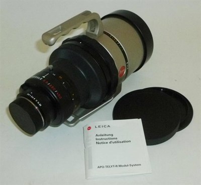 Lot 1206 - A Leica Apo-Telyt-R E112 Modular System 280/400/560 Tele-Photo Lens No.3766046, in grey and...