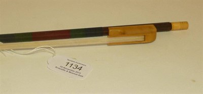 Lot 1134 - A 20th Century Boxwood Mounted Baroque Violin Bow, no makers name, weight 48 grams