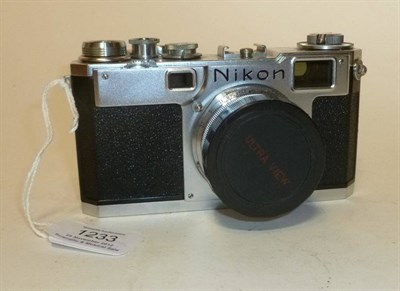 Lot 1233 - A Nikon S2 Rangefinder Camera No.6151011, circa 1954-58, in chrome, with Nikkor-S f1.4/50mm lens