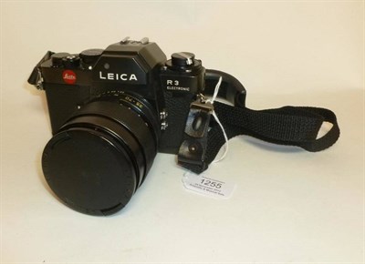 Lot 1255 - A Leica R3 Electronic Camera No.1473156, in black, with Vario-Elmar-R f3.5/35-70mm lens No.3320986