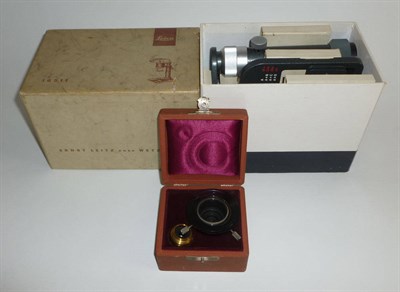 Lot 1234 - A Boxed Leica Copying Stand, box number 16511, with instructions, in original card box with packing